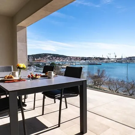 Appartamento Luxury With Heated Pool