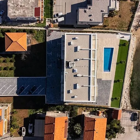 Luxury With Heated Pool