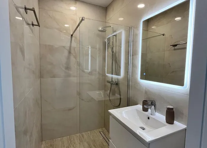 شقة Luxury With Heated Pool تروغير